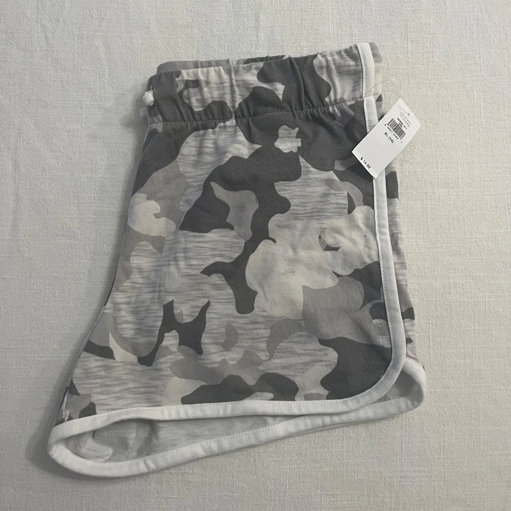 Brand New Kids Old Navy Shorts, Size X-Large